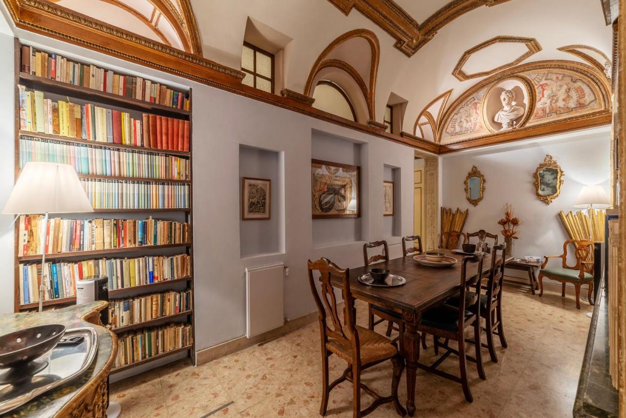Pantheon Apartment - L'Angolo Nascosto Dei Quadri Roma Exterior foto